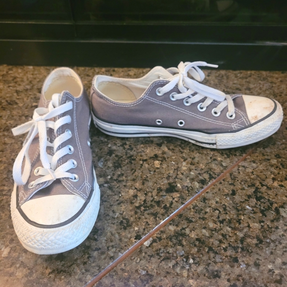 Grey low top Converse sneakers. women's size 7.